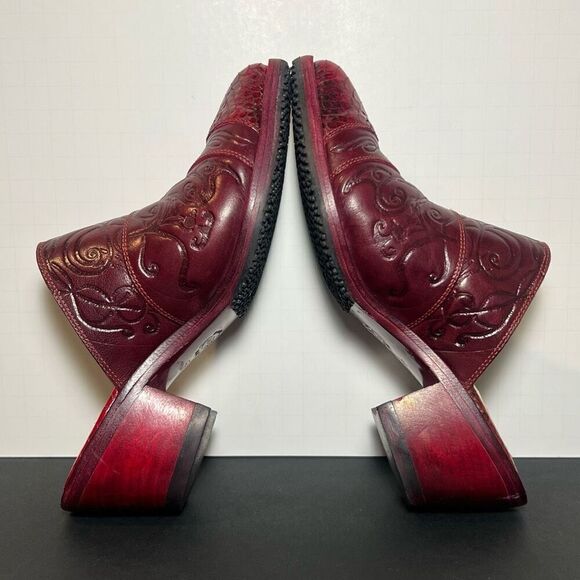 Womens SALPY Dallas Red Hand Tooled Snakeskin Slip On Mules / Size 5.5 - Picture 6 of 8